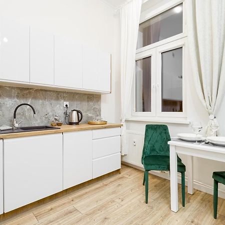 Niron Apartament Dom Z Papieru Sztokholm Piła Exteriér fotografie